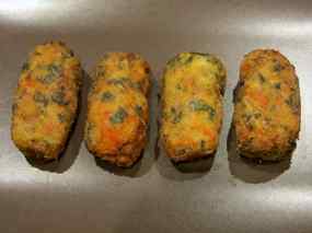 Hamburgueses i croquetes de mill amb bledes i pastanaga 02