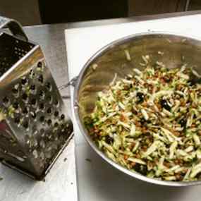 Amanida de llenties, carbassó i ametlles 02