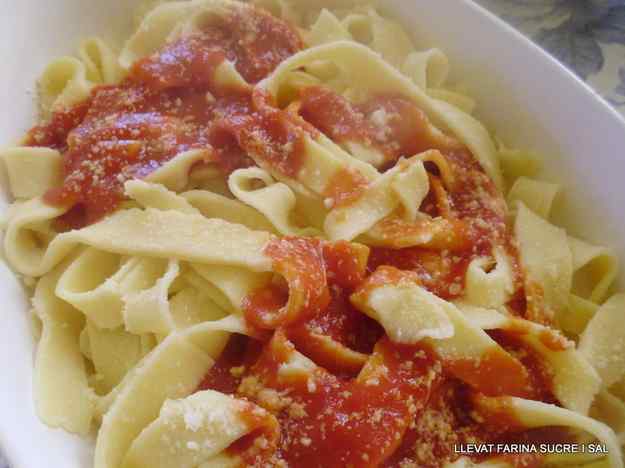 TAGLIATELLE FETES A MÀ