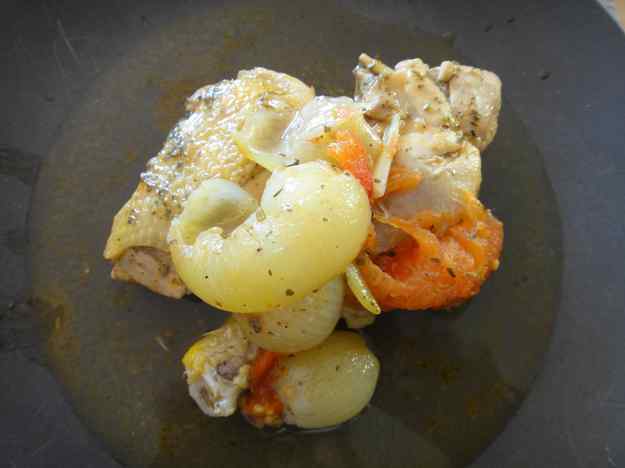 Pollastre guisat amb cebetes i tomàquet (91/164)