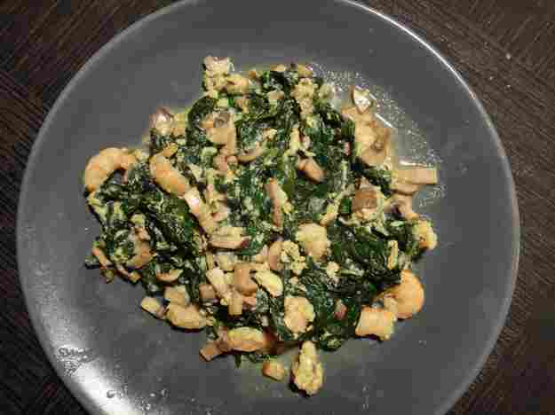 Remenat d´espinacs, gambes i xampinyons (29/164)