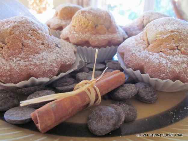 MAGDALENES DE CANYELLA I XOCOLATA