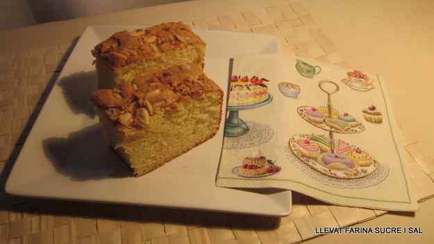 PASTÍS AMB PINYONS 01