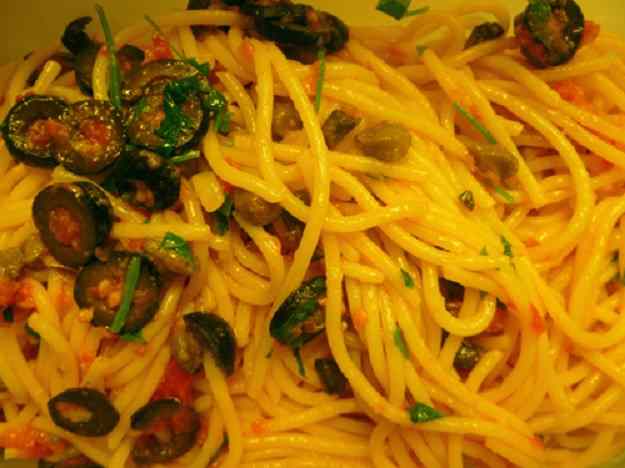 Espagueti a la putanesca