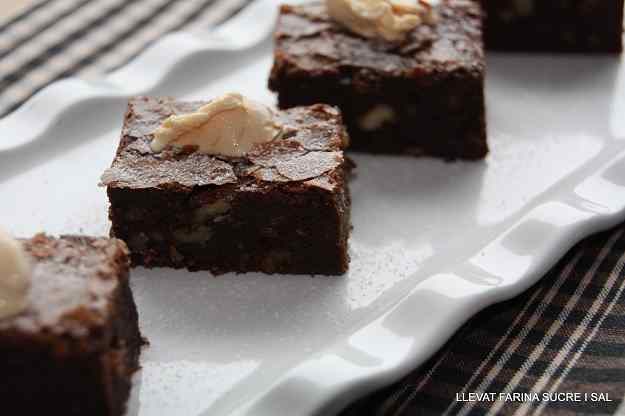 BROWNIES AMB GELAT DE DOLÇ DE LLET