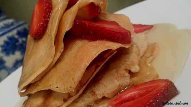 Farinetes farcides de maduixes, endolcides amb xarop d’arròs