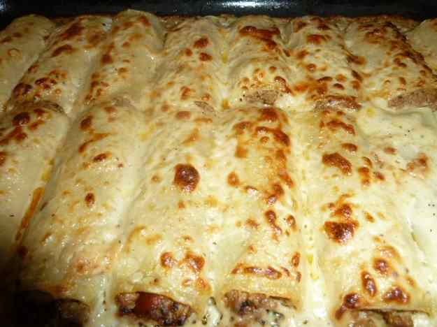 Canelons de carn a la Catalana