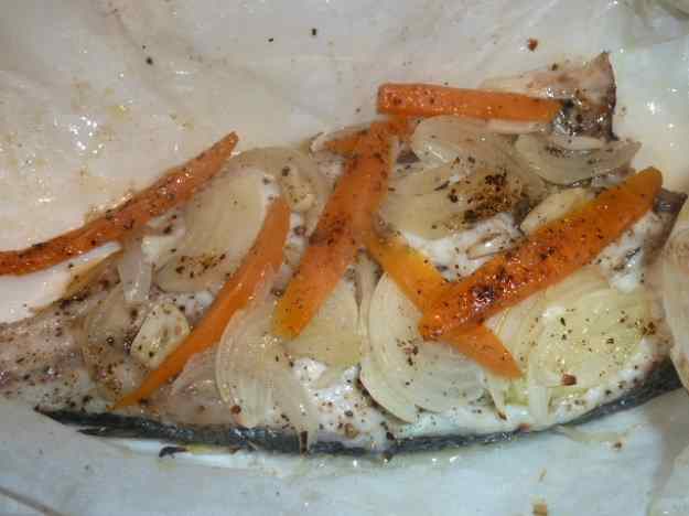 Orada i verduretes en papillote 01