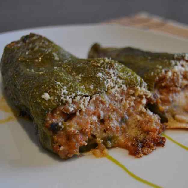 Pebrots verds farcits de carn picada 01