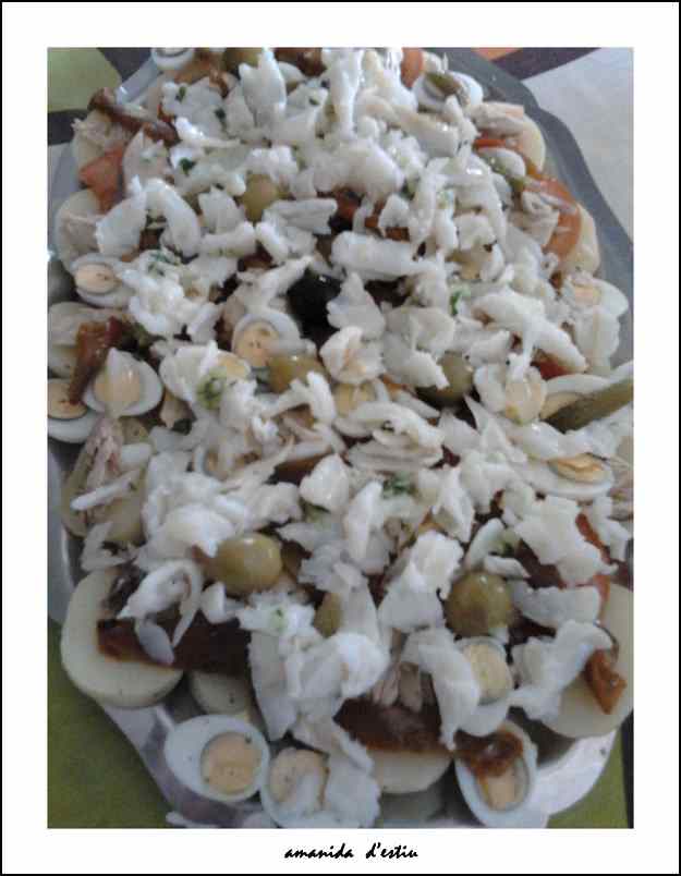 Amanida d'estiu amb bacallà