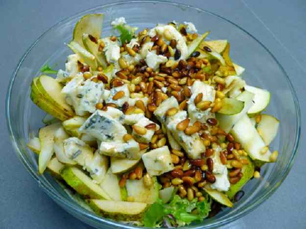 Amanida ràpida de pera i gorgonzola