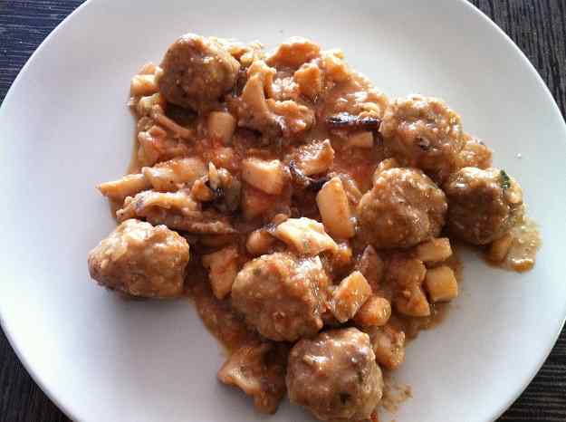 Sèpia amb mandonguilles (93/130)