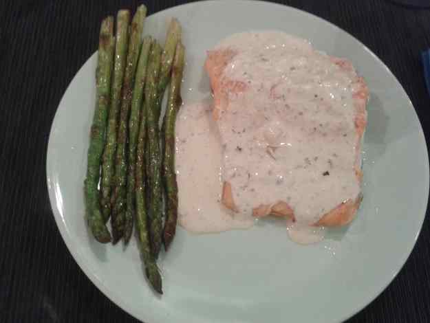 SALMÓ AMB SALSA DE TRUFA