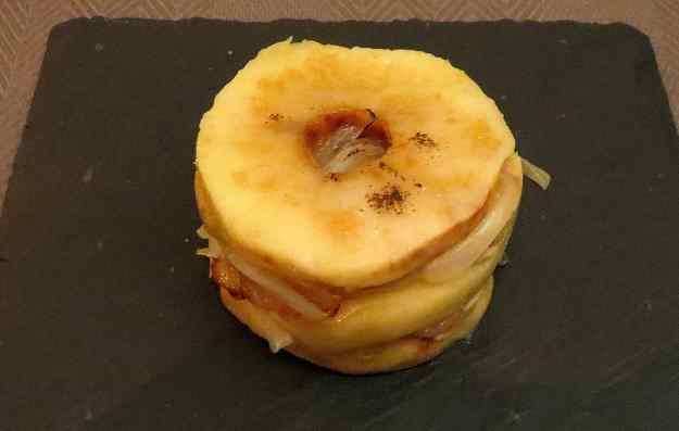 MIL FULLES DE FOIE I POMA