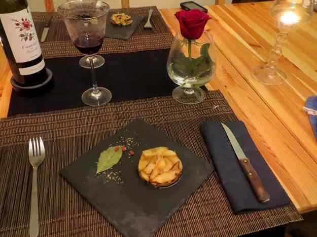 MIL FULLES DE FOIE I POMA