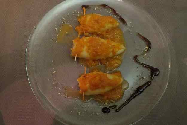 CALAMARS FARCITS DE CARN I BOLETS