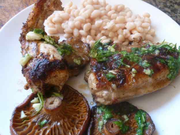 Conill a la planxa amb all i julivert