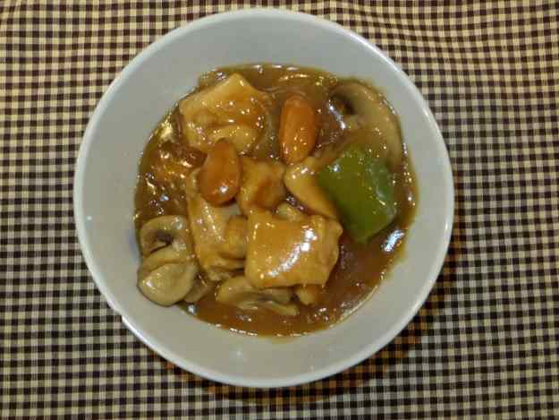 Pollastre amb ametlles estil xinès