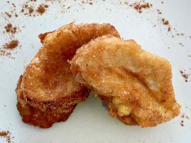 Torrijas amb llet d'ametlla