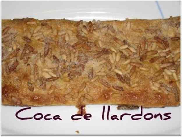COCA DE LLARDONS AMB PASTA DE FULL