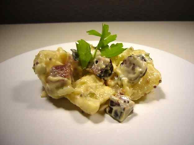 Kartoffelsalat (amanida alemanya de pataques)