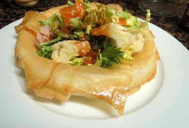 XATÓ AMB CRUIXENT DE PASTA DE FILO