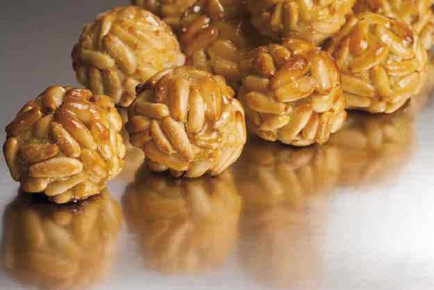 PANELLETS DE PINYONS