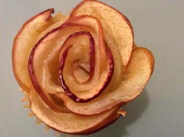 ROSES DE POMA I PASTA DE FULL