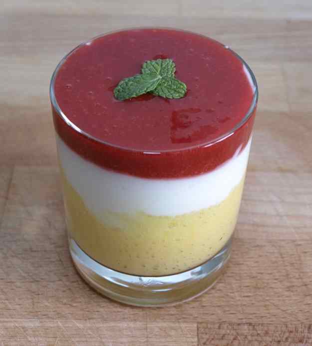 Got Tricolor: pinya, iogurt i maduixa