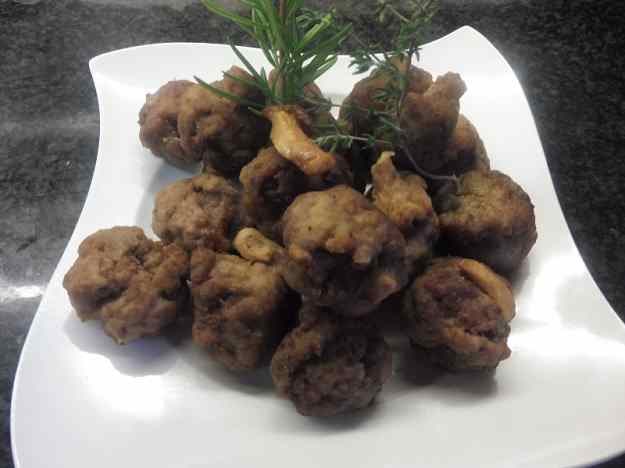 MANDONGUILLES AMB ROSSINYOLS