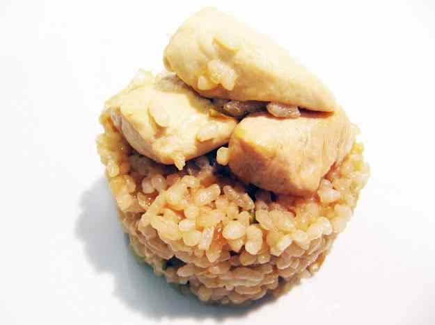 Arròs 'bomba' amb pollastre