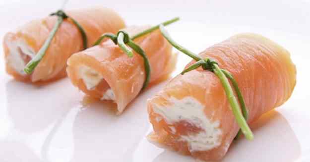 ROTLLETS DE SALMÓ FUMAT